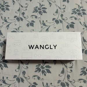 Brand New Brown Lens Wangly Sunglassess